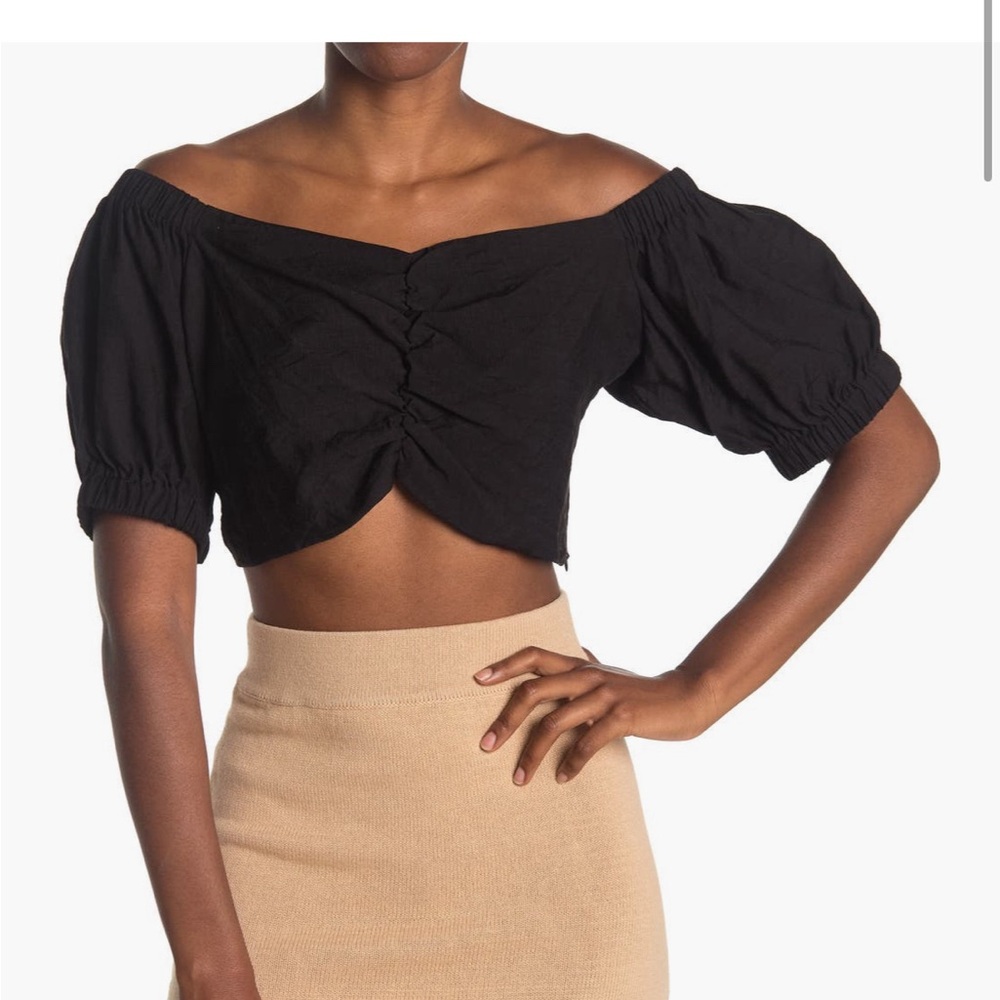 BCBG off the shoulder crop top new w tags M